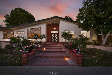 5124 Boda Pl, Woodland Hills, CA 91367