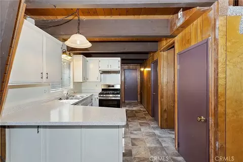 Entry Way - 1625 Virginia, Wrightwood, CA 92397 photo 1 of 2