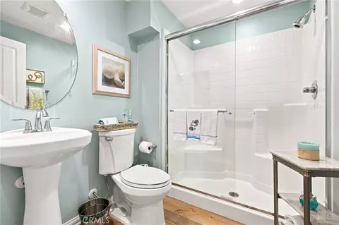 Bath - 3159 London, Oxnard, CA 93036 photo 1 of 8