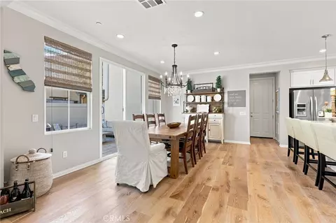Dining - 3159 London, Oxnard, CA 93036 photo 4 of 4