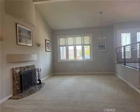 Living - 1860 Claudia Ave, Simi Valley, CA 93065 photo 3 of 6
