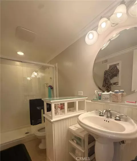 Bath - 1860 Claudia Ave, Simi Valley, CA 93065 photo 1 of 2