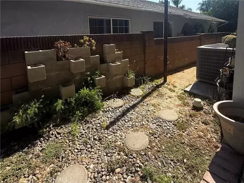 Exterior - 1860 Claudia Ave, Simi Valley, CA 93065 photo 7 of 8