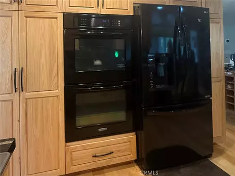 Kitchen - 1860 Claudia Ave, Simi Valley, CA 93065 photo 3 of 6