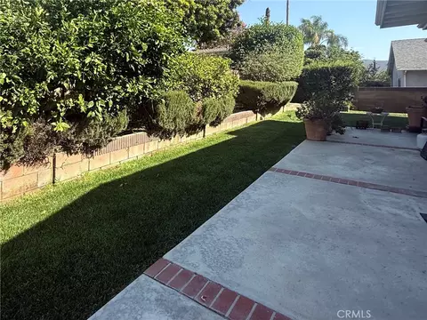Exterior - 1860 Claudia Ave, Simi Valley, CA 93065 photo 4 of 8