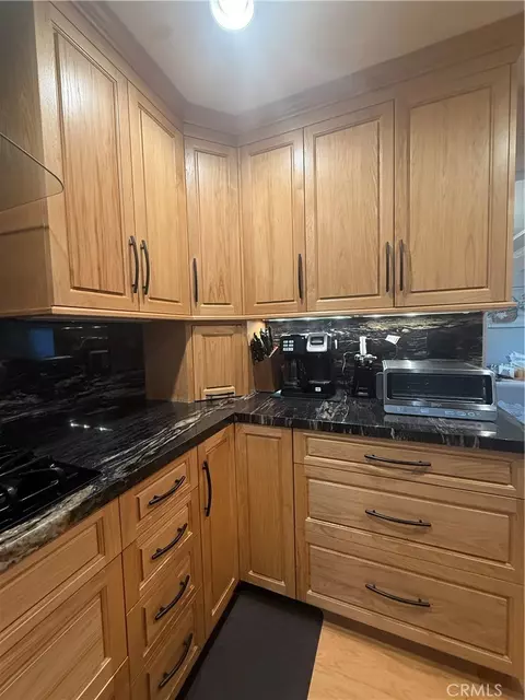 Kitchen - 1860 Claudia Ave, Simi Valley, CA 93065 photo 4 of 11