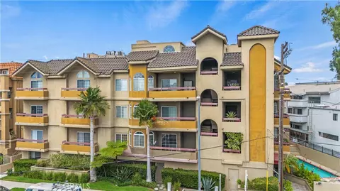 4301 Fulton Ave #105, Sherman Oaks, CA 91423