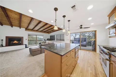 Kitchen - 29801 Skyline St, Tehachapi, CA 93561 photo 1 of 8