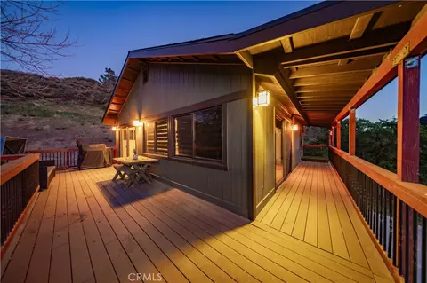 Exterior - 29801 Skyline St, Tehachapi, CA 93561 photo 8 of 12