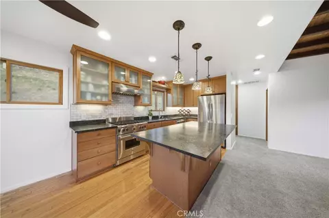 Kitchen - 29801 Skyline St, Tehachapi, CA 93561 photo 8 of 8