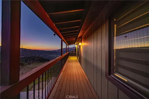 Entry Way - 29801 Skyline St, Tehachapi, CA 93561 photo 2 of 2
