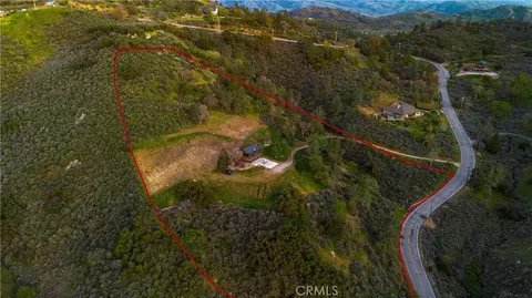 View/Area - 29801 Skyline St, Tehachapi, CA 93561 photo 3 of 8