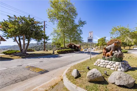 Exterior - 29801 Skyline St, Tehachapi, CA 93561 photo 11 of 12
