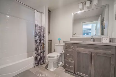 Bath - 4060 Tradewinds Dr, Oxnard, CA 93035 photo 2 of 2