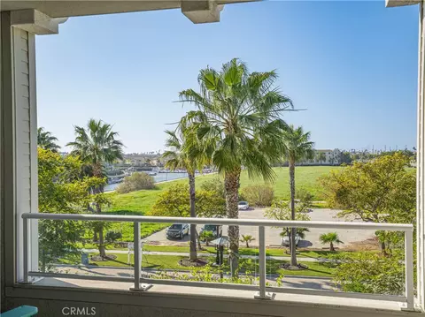 View/Area - 4060 Tradewinds Dr, Oxnard, CA 93035 photo 2 of 4