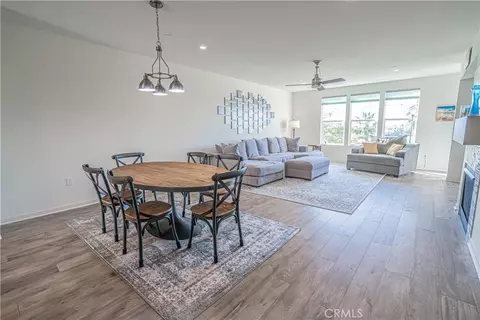 Dining - 4060 Tradewinds Dr, Oxnard, CA 93035 photo 1 of 1