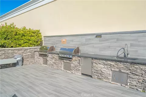 Kitchen - 4060 Tradewinds Dr, Oxnard, CA 93035 photo 5 of 5