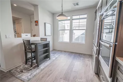 Entry Way - 4060 Tradewinds Dr, Oxnard, CA 93035 photo 2 of 2
