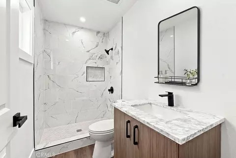 Bath - 39609 179th E, Palmdale, CA 93591 photo 3 of 3