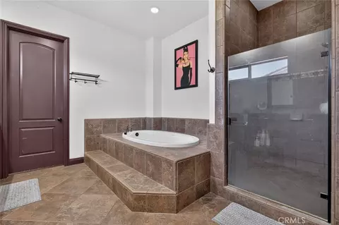 Bath - 18269 Manzanita, Hesperia, CA 92345 photo 4 of 6