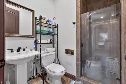 Bath - 18269 Manzanita, Hesperia, CA 92345 photo 1 of 6