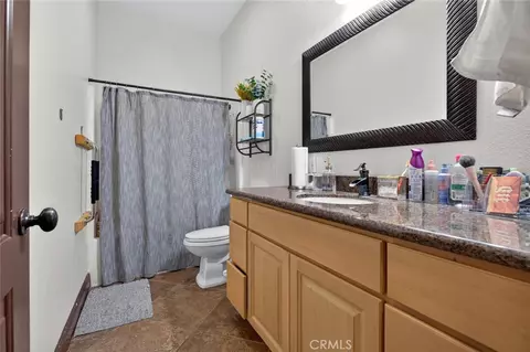 Bath - 18269 Manzanita, Hesperia, CA 92345 photo 6 of 6