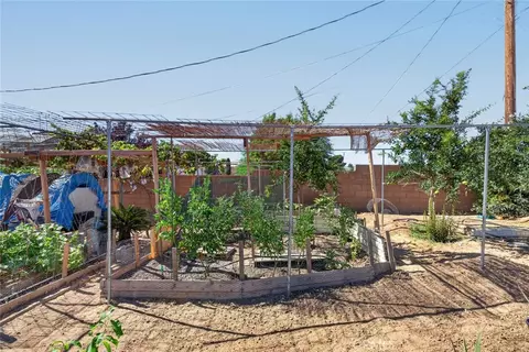 Exterior - 18269 Manzanita, Hesperia, CA 92345 photo 15 of 19