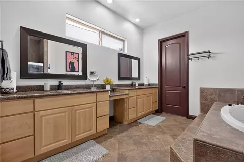 Bath - 18269 Manzanita, Hesperia, CA 92345 photo 3 of 6