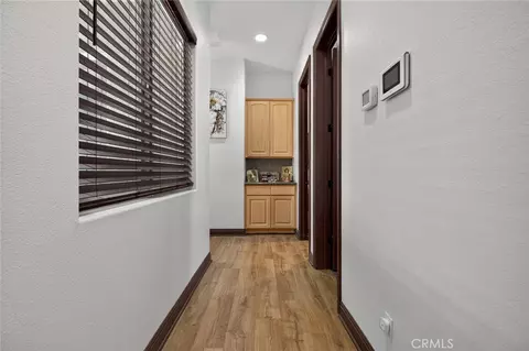 Entry Way - 18269 Manzanita, Hesperia, CA 92345 photo 5 of 7