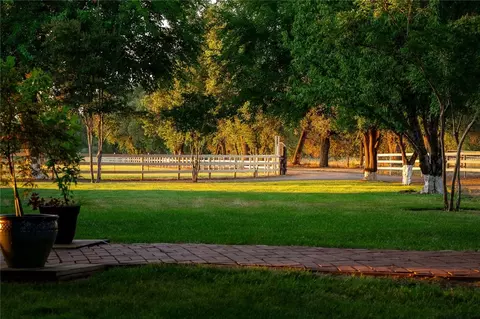 Exterior - 5521 Churn Creek Rd, Redding, CA 96002 photo 3 of 11