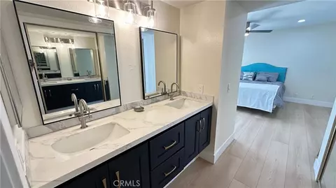 Bath - 4630 Eastbourne Bay, Oxnard, CA 93035 photo 1 of 2