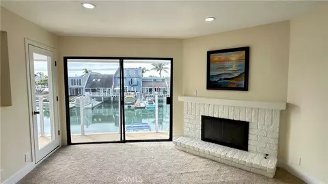 Living - 4630 Eastbourne Bay, Oxnard, CA 93035 photo 2 of 2