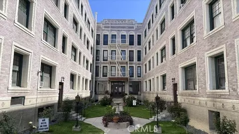2121 James M Wood Blvd W #316, Los Angeles, CA 90006