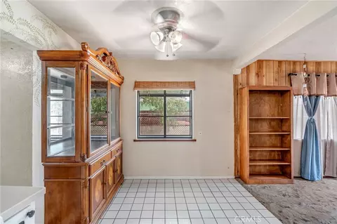 Living - 25562 Bejoal, Barstow, CA 92311 photo 4 of 4