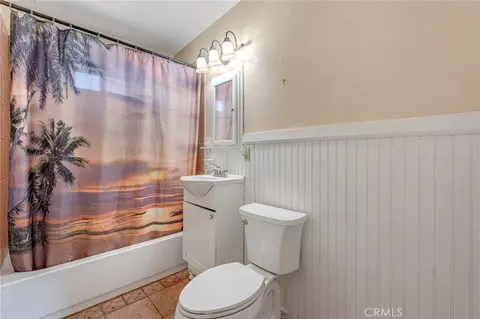 Bath - 25562 Bejoal, Barstow, CA 92311 photo 1 of 4