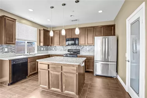Kitchen - 19039 Gregory Ct, Bloomington, CA 92316 photo 1 of 1