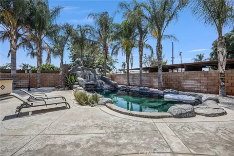Exterior - 19039 Gregory Ct, Bloomington, CA 92316 photo 8 of 9