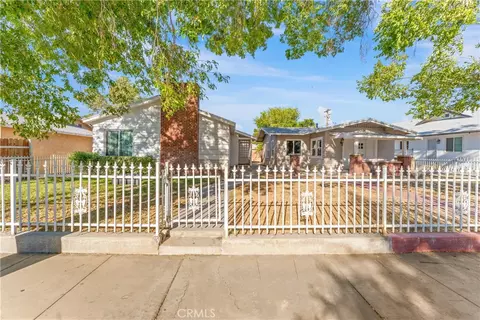 Exterior - 44636 Cedar Ave, Lancaster, CA 93534 photo 1 of 10