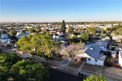 View/Area - 44636 Cedar Ave, Lancaster, CA 93534 photo 3 of 3