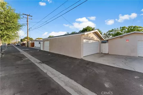Exterior - 44636 Cedar Ave, Lancaster, CA 93534 photo 10 of 10