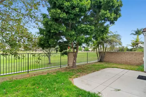 Exterior - 2117 Bermuda Dunes, Oxnard, CA 93036 photo 4 of 9