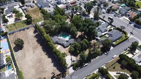 22734 Calvert, Woodland Hills, CA 91367