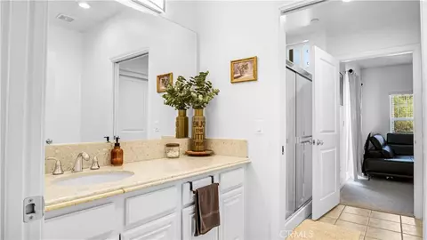 Entry Way - 13897 Eldridge, Sylmar, CA 91342 photo 7 of 9