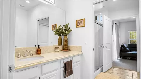 Entry Way - 13897 Eldridge, Sylmar, CA 91342 photo 6 of 9