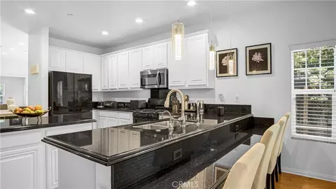 Kitchen - 13897 Eldridge, Sylmar, CA 91342 photo 2 of 4