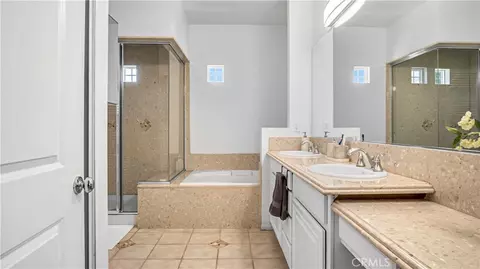 Bath - 13897 Eldridge, Sylmar, CA 91342 photo 1 of 6
