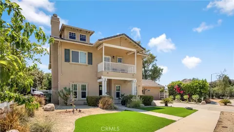 Exterior - 13897 Eldridge, Sylmar, CA 91342 photo 7 of 8