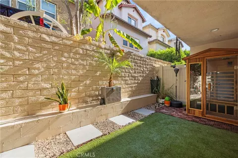 Exterior - 16557 Vine Ter, Van Nuys, CA 91406 photo 4 of 8