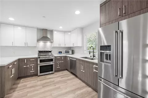 Kitchen - 16557 Vine Ter, Van Nuys, CA 91406 photo 1 of 5