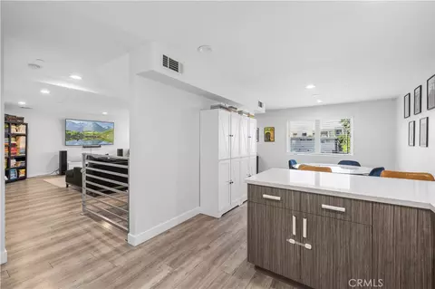 Entry Way - 16557 Vine Ter, Van Nuys, CA 91406 photo 2 of 4